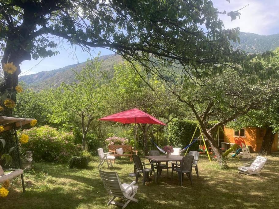 Charmant T2 Dans Chalet Familial Valdeblore Exteriör bild